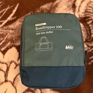 REI Roadtripper 100 Duffel Bag - Green